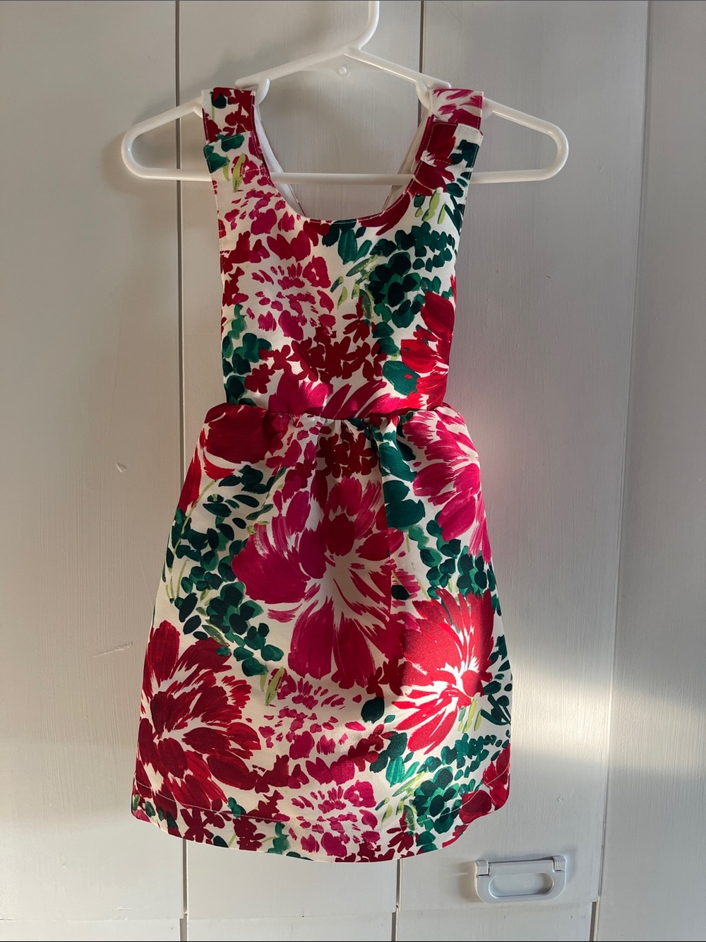 Vineyard Vines 2T NWT cross back party dress
